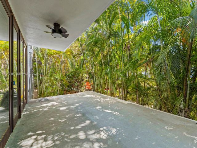 55 Ocean Lane Dr 1035, Key Biscayne, FL 33149