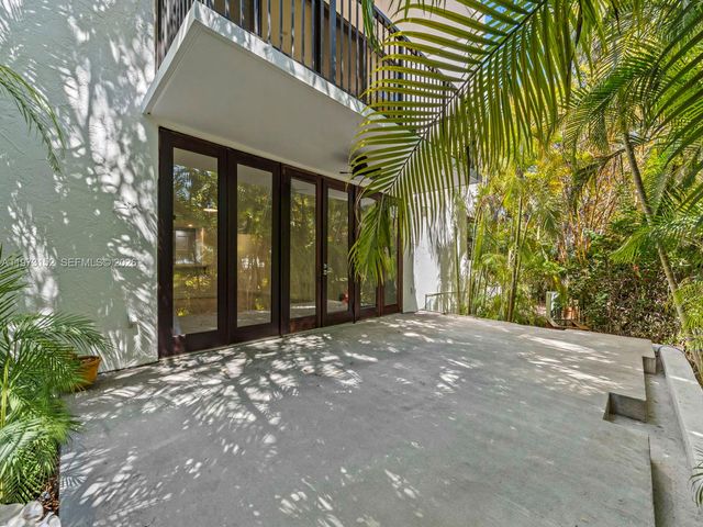 55 Ocean Lane Dr 1035, Key Biscayne, FL 33149