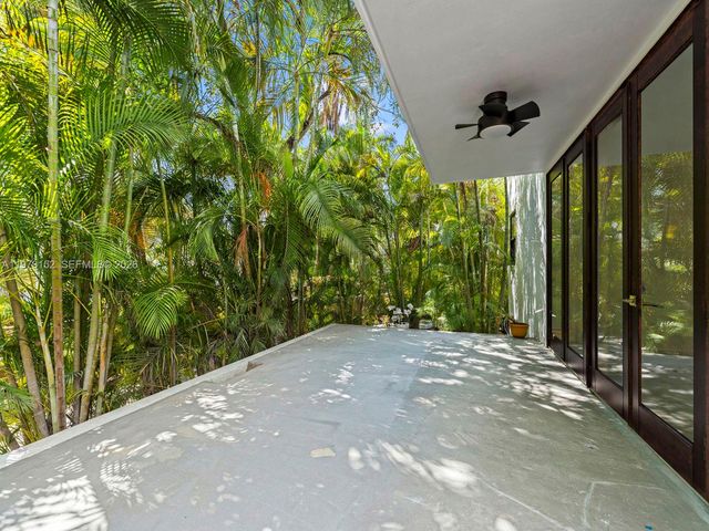 55 Ocean Lane Dr 1035, Key Biscayne, FL 33149