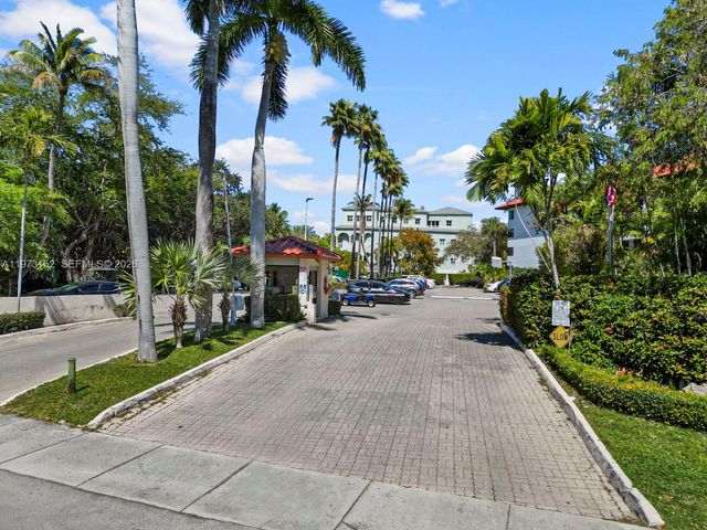 55 Ocean Lane Dr 1035, Key Biscayne, FL 33149