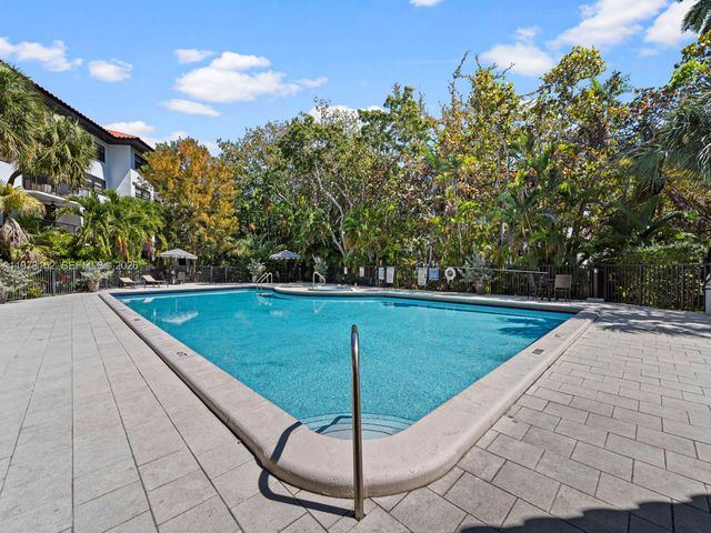 55 Ocean Lane Dr 1035, Key Biscayne, FL 33149