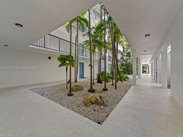 55 Ocean Lane Dr 1035, Key Biscayne, FL 33149