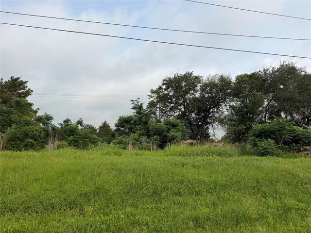 2702 14th, Hempstead, TX 77445