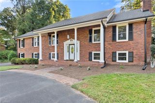 3524 Stimpson Drive, Pfafftown, NC 27040