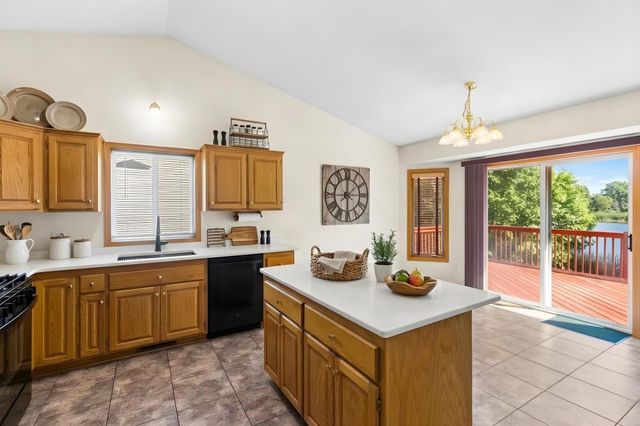 2960 Rice Creek Parkway NE, Blaine, MN 55449