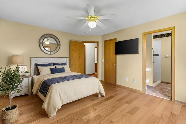 2960 Rice Creek Parkway NE, Blaine, MN 55449