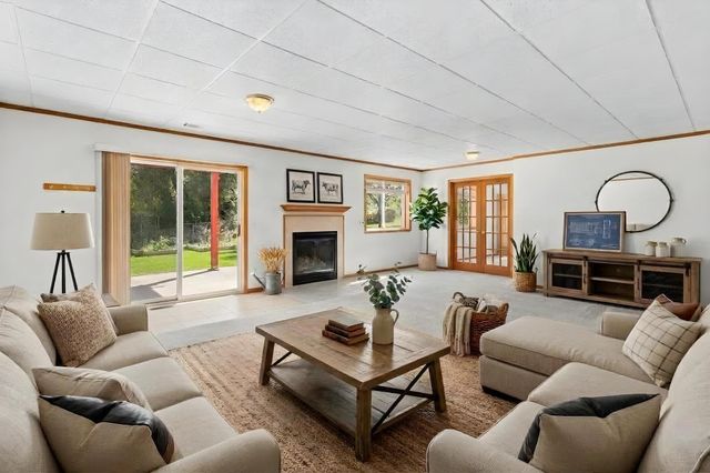 2960 Rice Creek Parkway NE, Blaine, MN 55449