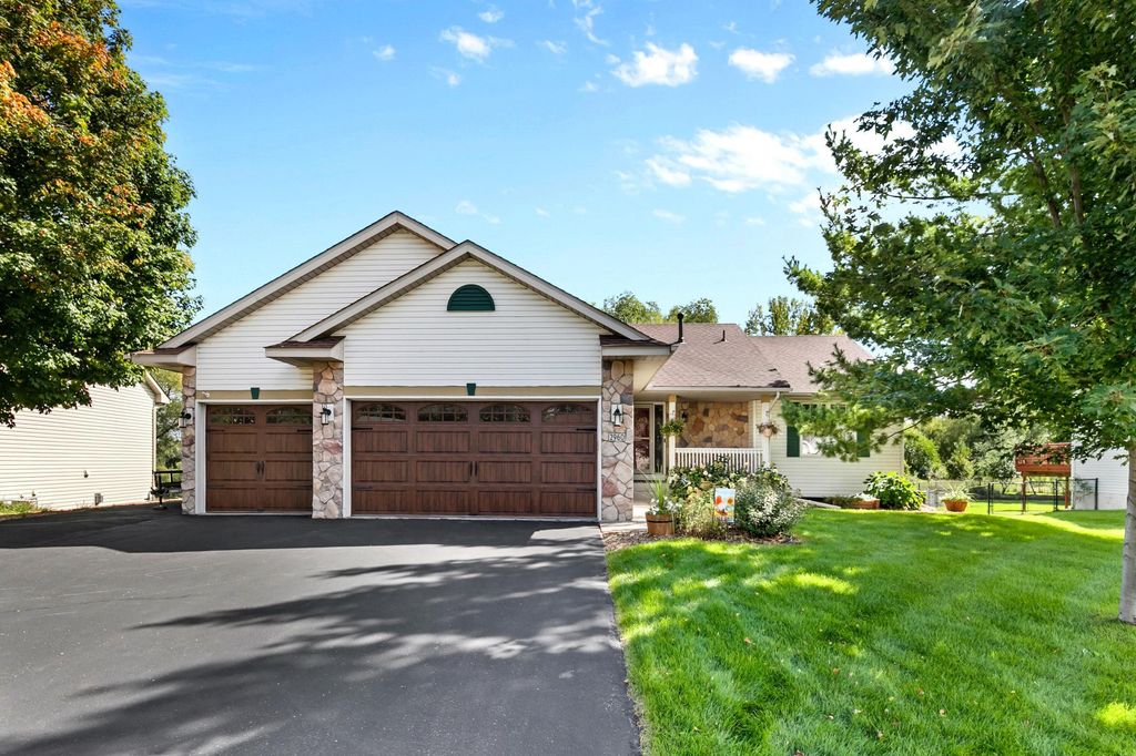 2960 Rice Creek Parkway NE, Blaine, MN 55449 — photo 2