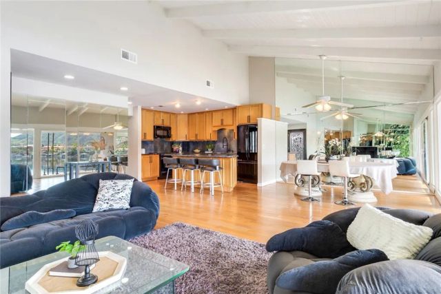 22196 Treasure Island, Canyon Lake, CA 92587