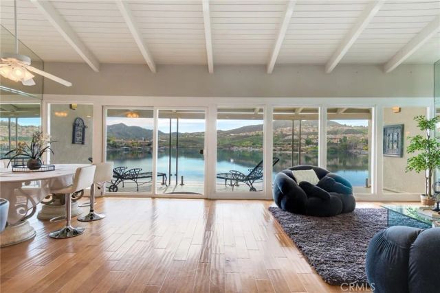 22196 Treasure Island, Canyon Lake, CA 92587