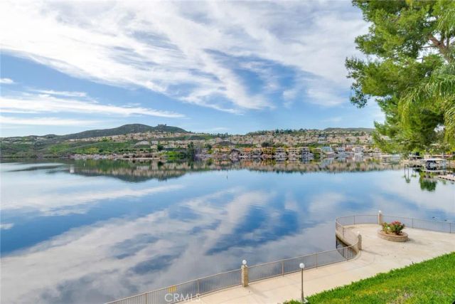 22196 Treasure Island, Canyon Lake, CA 92587