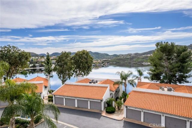 22196 Treasure Island, Canyon Lake, CA 92587