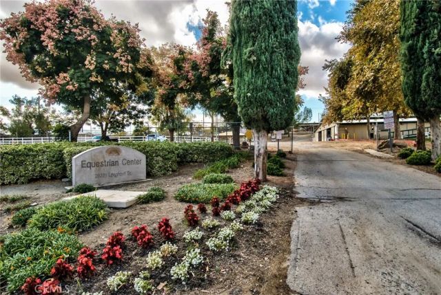 22196 Treasure Island, Canyon Lake, CA 92587