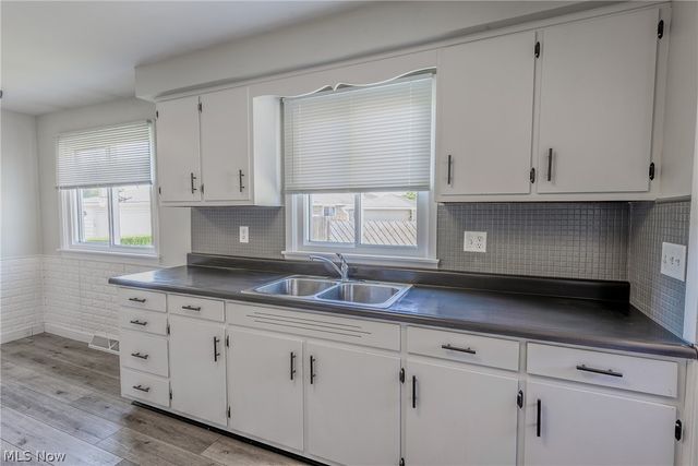 1716 W 29th Street, Lorain, OH 44052