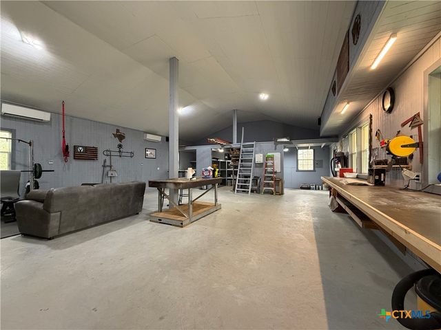 17901 S 87 N-Off, Nursery, TX 77976