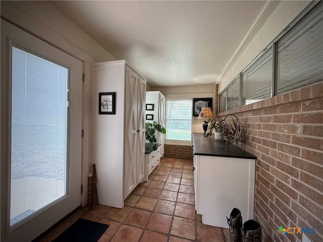 17901 S 87 N-Off, Nursery, TX 77976