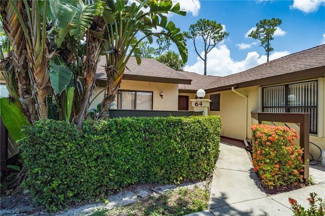 64 Macadamia Court, Royal Palm Beach, FL 33411