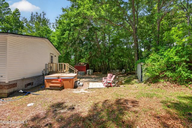 153 Tar Landing Road, Holly Ridge, NC 28445