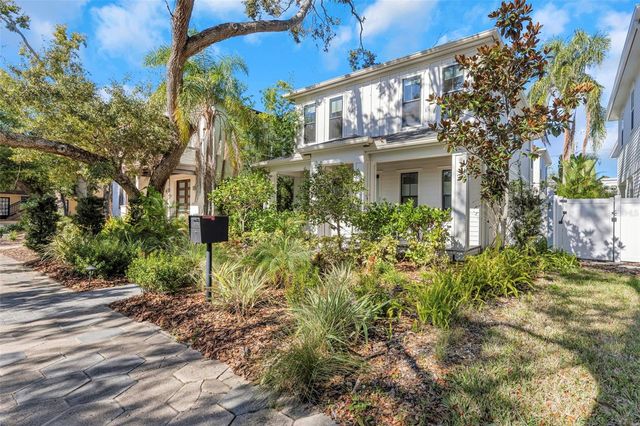 319 12TH AVENUE NE, St Petersburg, FL 33701