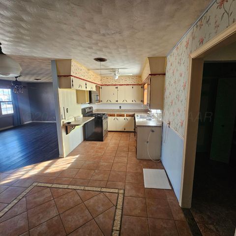 2121 N ZIMMERS Street, Pampa, TX 79065