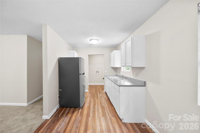 4525 Rolling Hill Drive, Charlotte, NC 28213