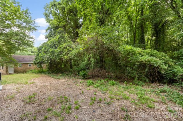 4525 Rolling Hill Drive, Charlotte, NC 28213
