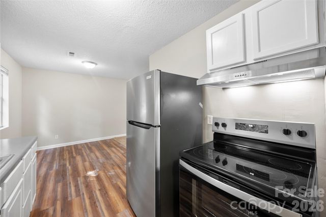 4525 Rolling Hill Drive, Charlotte, NC 28213