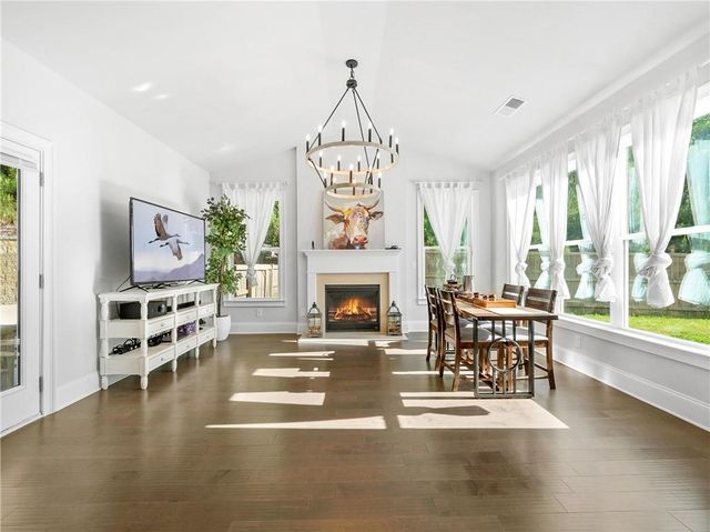 4188 Gunnerson Lane, Kennesaw, GA 30152