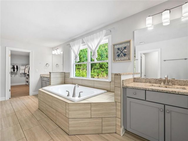 4188 Gunnerson Lane, Kennesaw, GA 30152