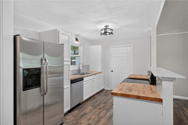 15 Grisham Circle, Bella Vista, AR 72715
