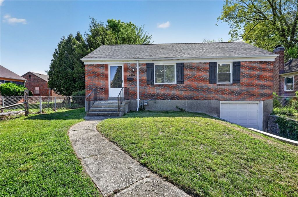 4220 Winona Avenue, Harrison Twp, OH 45405