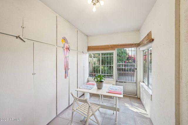 1035 E LAGUNA Drive, Tempe, AZ 85282