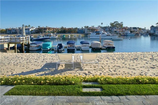 14 Beacon Bay, Newport Beach, CA 92660