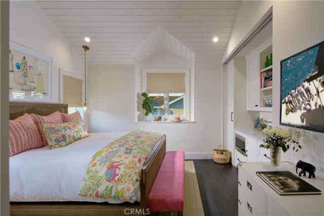 14 Beacon Bay, Newport Beach, CA 92660