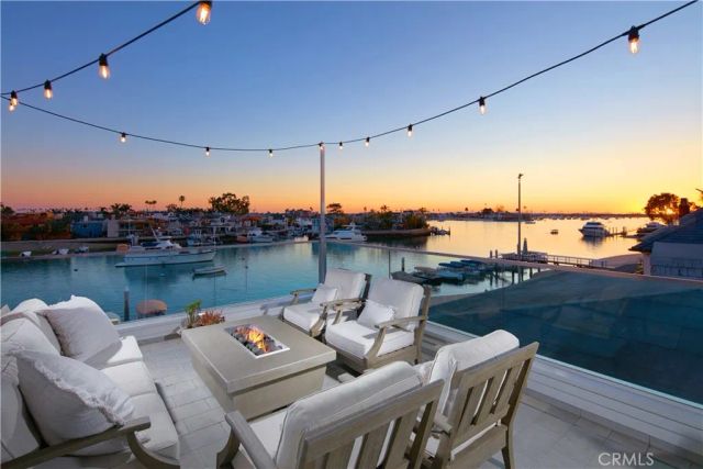 14 Beacon Bay, Newport Beach, CA 92660