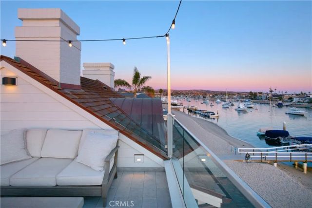 14 Beacon Bay, Newport Beach, CA 92660