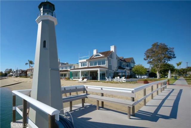 14 Beacon Bay, Newport Beach, CA 92660