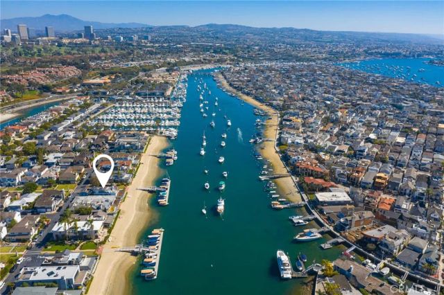 14 Beacon Bay, Newport Beach, CA 92660