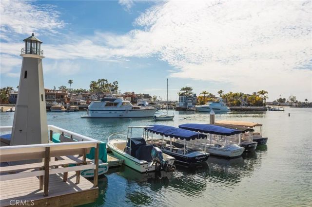 14 Beacon Bay, Newport Beach, CA 92660