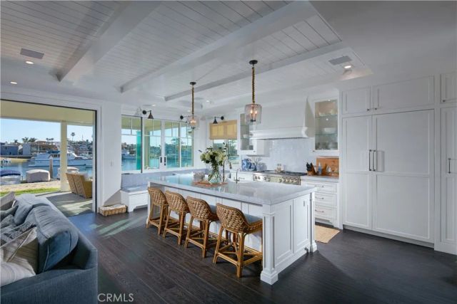 14 Beacon Bay, Newport Beach, CA 92660