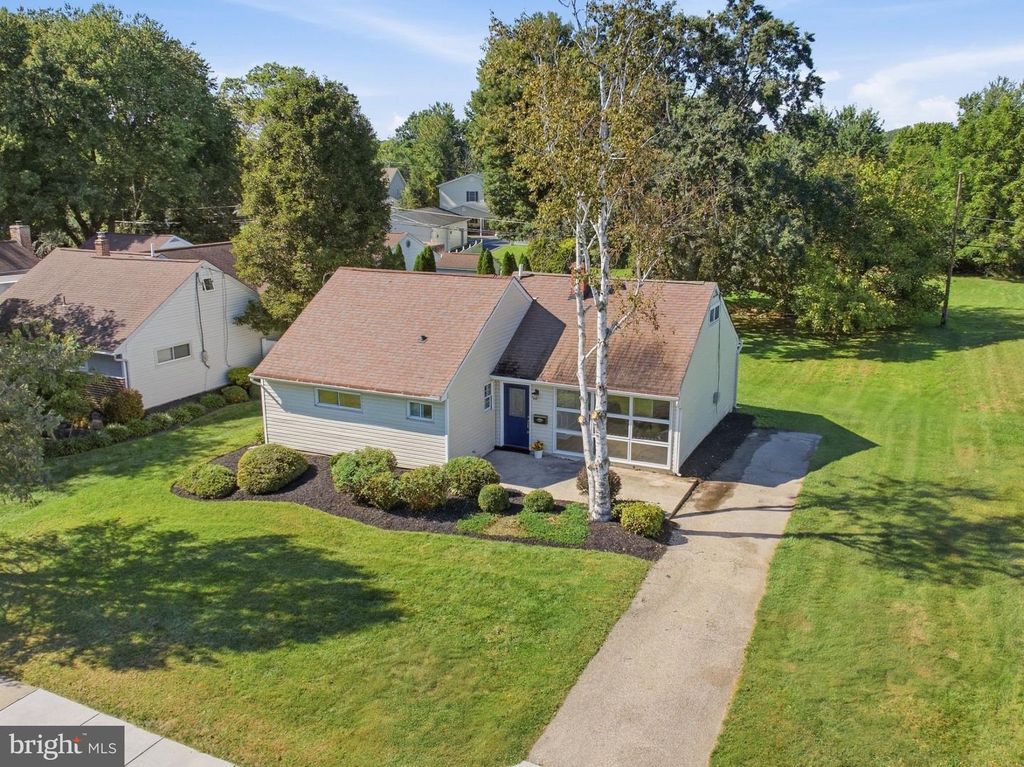 57 GALBRAITH AVE, WEST NORRITON, PA 19403 — photo 2