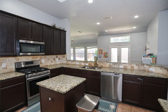 10808 River Oaks Drive, Frisco, TX 75035