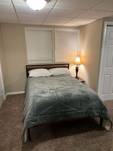 307 Swan Lake Dr, Clarksville, TN 37043