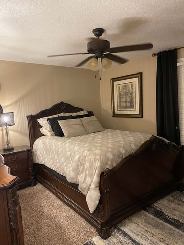 307 Swan Lake Dr, Clarksville, TN 37043