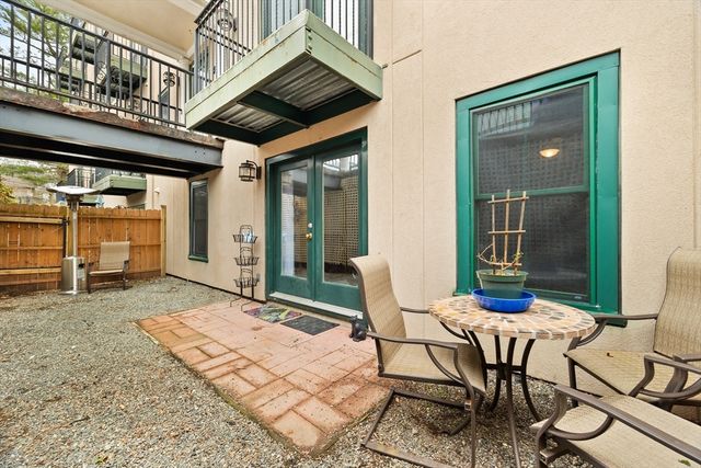 426 Mount Hope St 211, North Attleboro, MA 02760