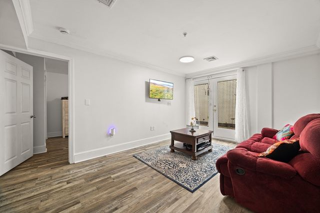 426 Mount Hope St 211, North Attleboro, MA 02760