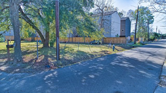 853 Rachel Street, Houston, TX 77091