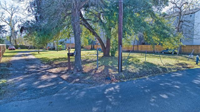 853 Rachel Street, Houston, TX 77091