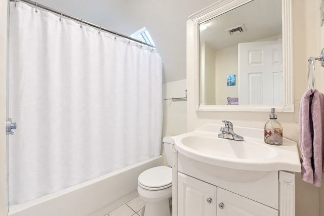 42 Cedar St 3, Somerville, MA 02143