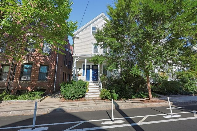 42 Cedar St 3, Somerville, MA 02143